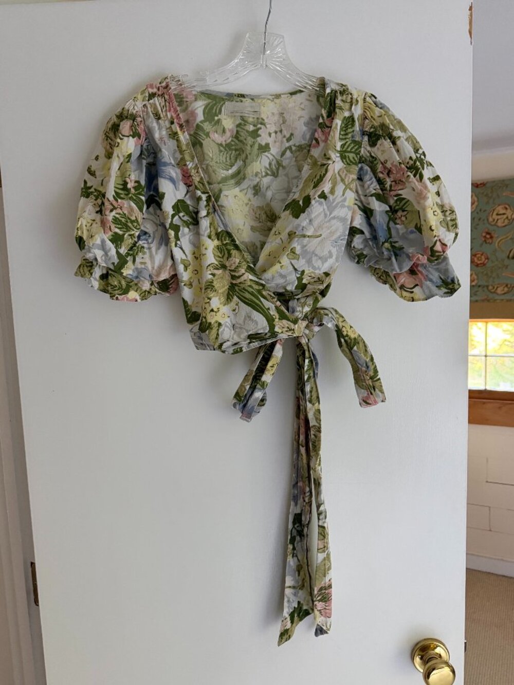 Urban Outfitters: Floral Cropped Wrap Top: Size M